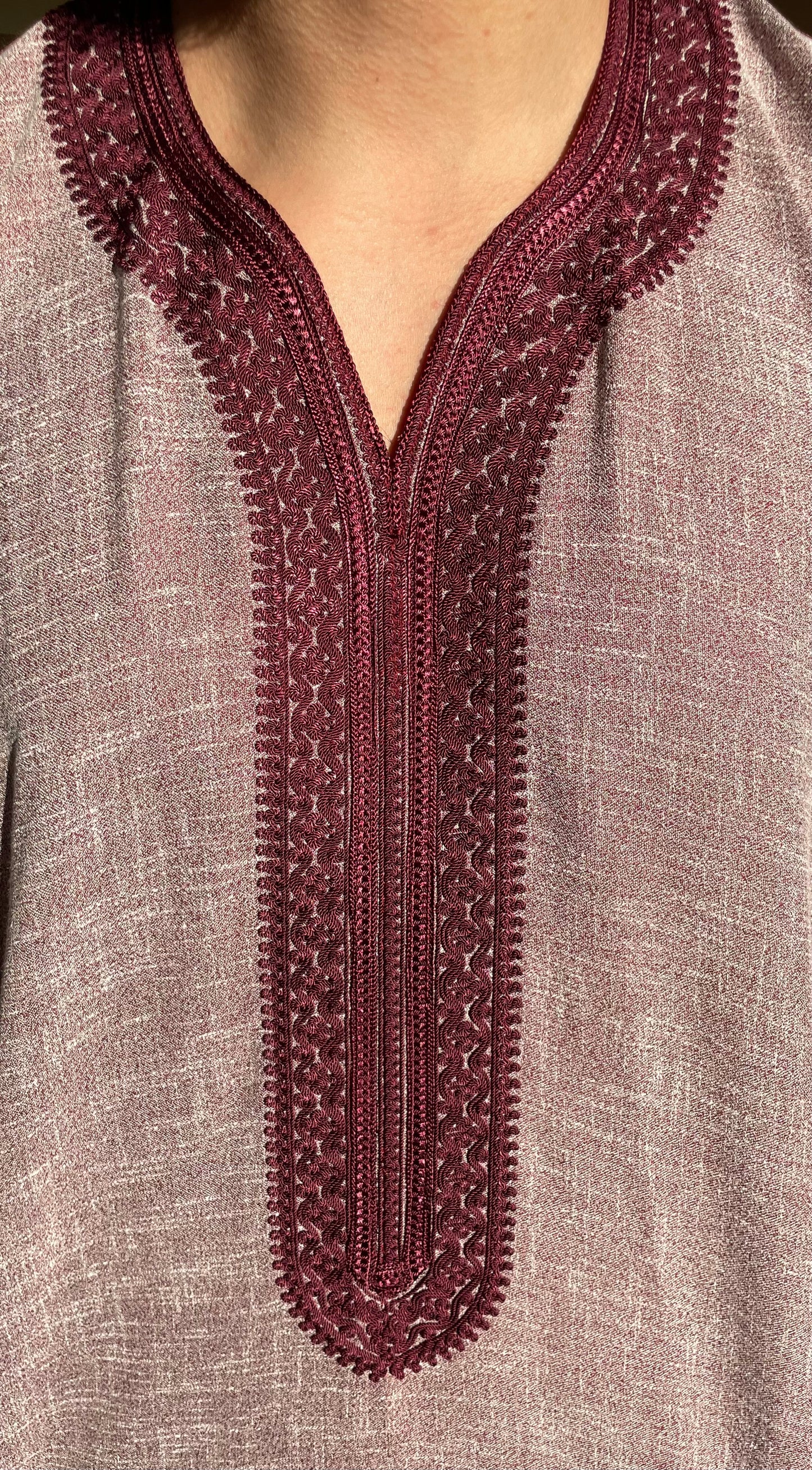 ABAYA+ Rood