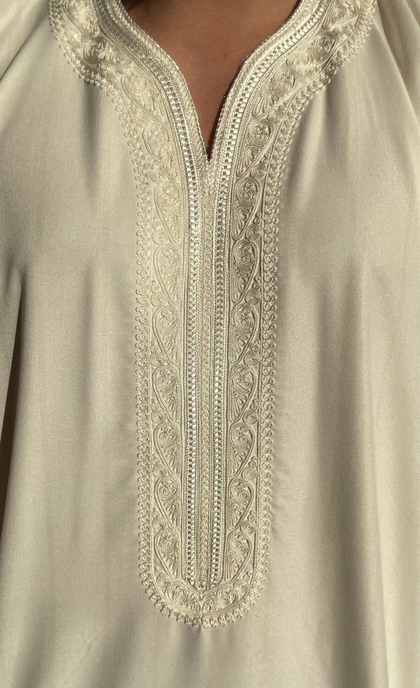 ABAYA+ Wit